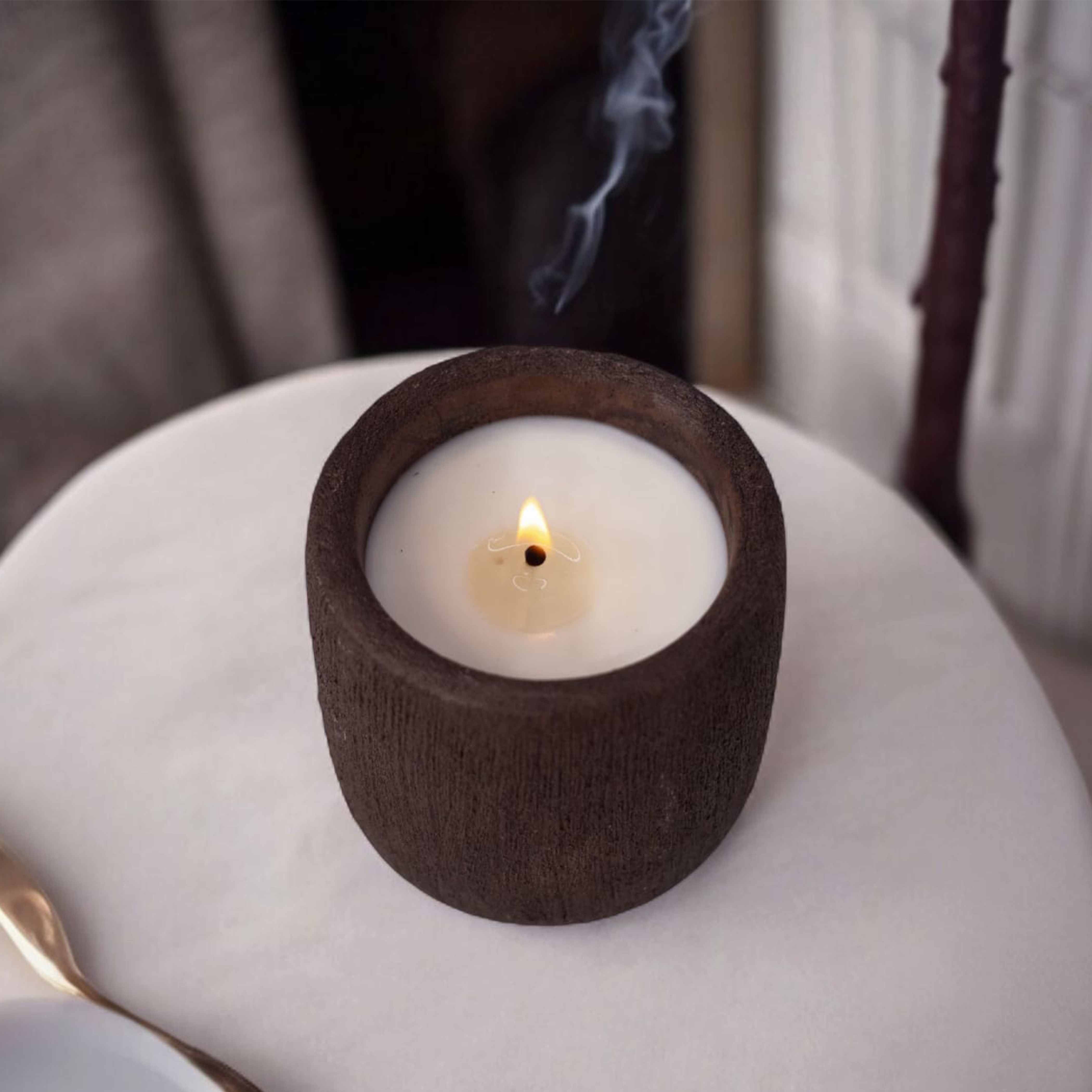 Elarose The Ancient Scent Candle — A Ritual of Jasmine & Rose